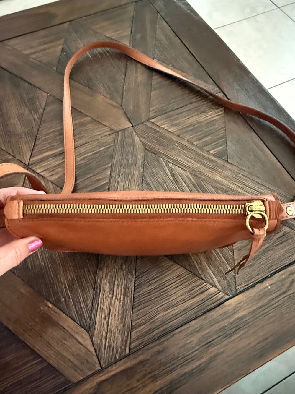 Madewell Simple Brown Leather Crossbody Bag Adjustable Strap - Picture 3 of 9